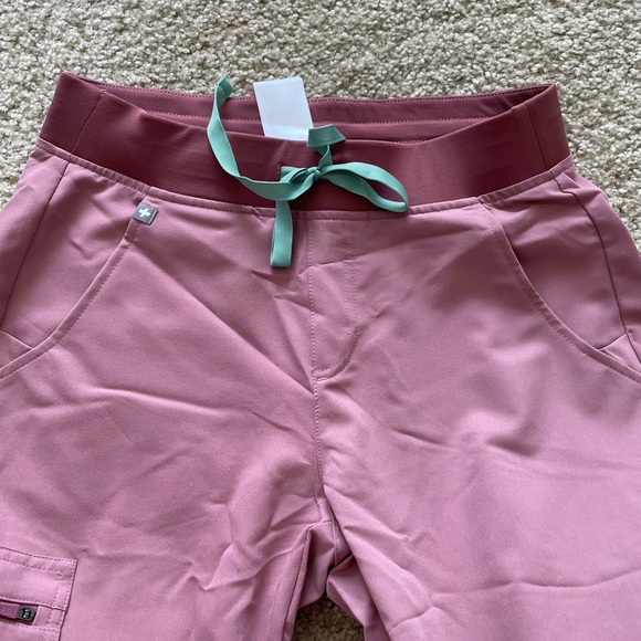 Figs Jogger Scrub Pant - Picture 3 of 3